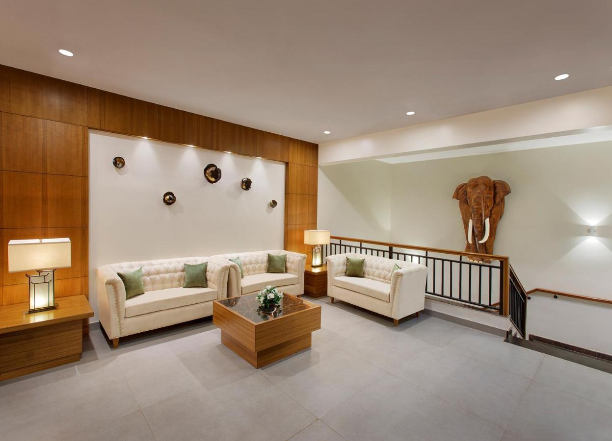 Sobit Sarovar Portico 4*